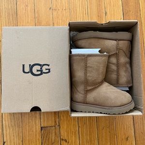 Ugg T Classic Weather Short boot